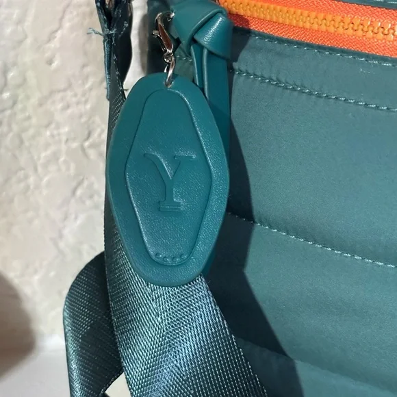 Green Crossbody Bag with Orange Accent (NWOT) - Picture 3 of 11